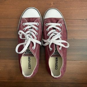 Converse Chuck Taylor All Star low canvas sneakers